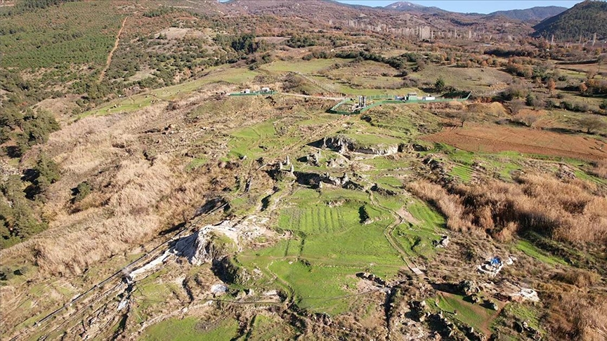 Bilim insanları Balıkesir’deki Hisaralan jeosit alanını inceledi